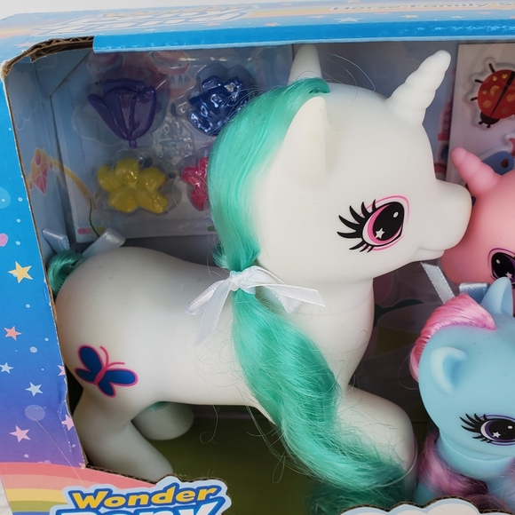 Wonder Pony Land New Sealed Ponies Horse Family Set Of 3 Hair Accessories - Picture 2 of 9